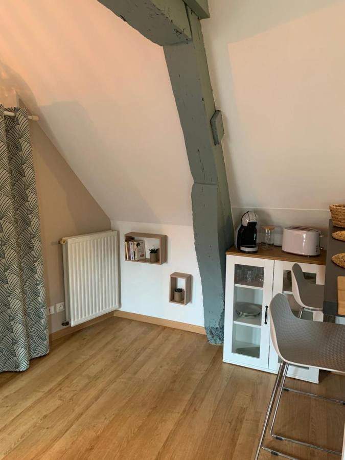 Charmant Appartement Renove Bayeux Exterior photo